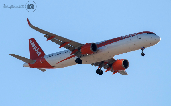 G-UZMD