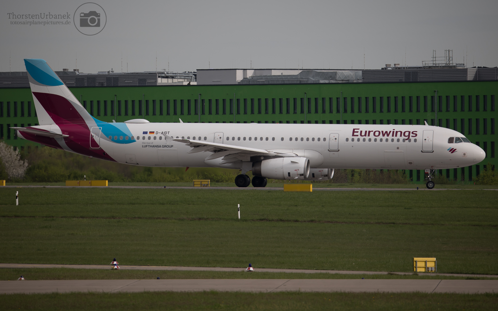 D-AIDT